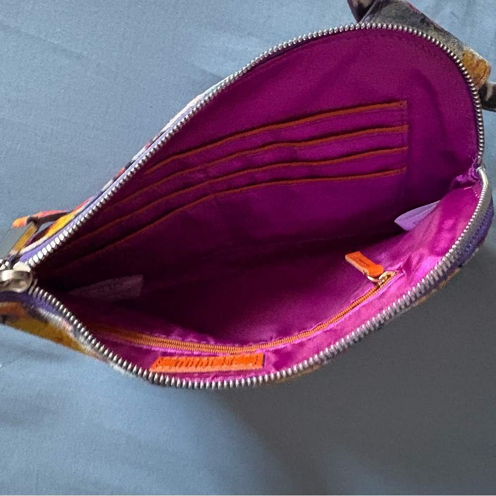 HOBO Sable Wristlet in Poppy Floral - Picture 5 of 7
